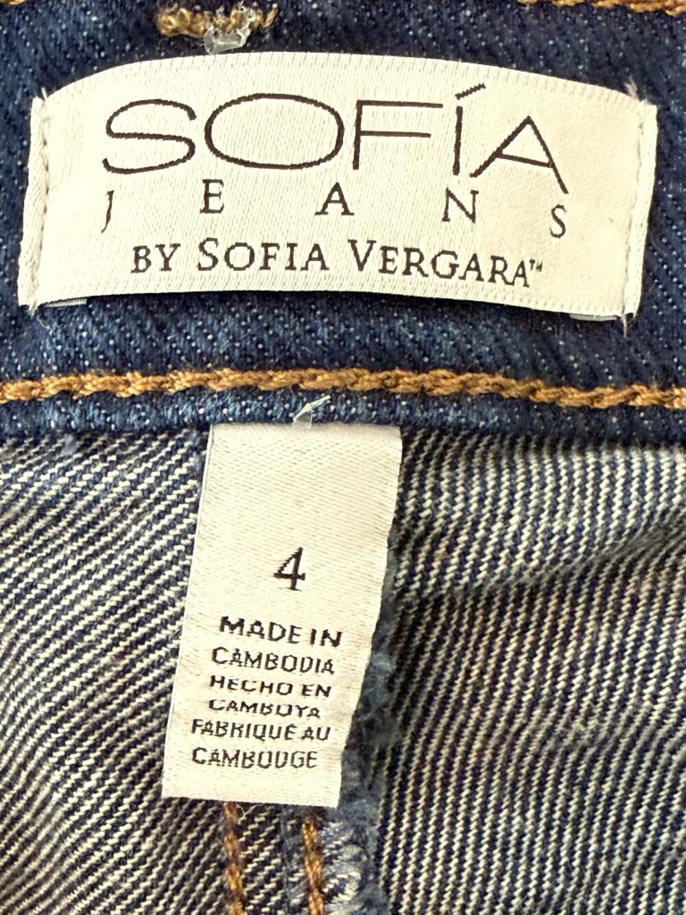Sofia Jeans by Sofia Vergara Lila Distressed Cutoff Denim Shorts Size 4 - Picture 5 of 8